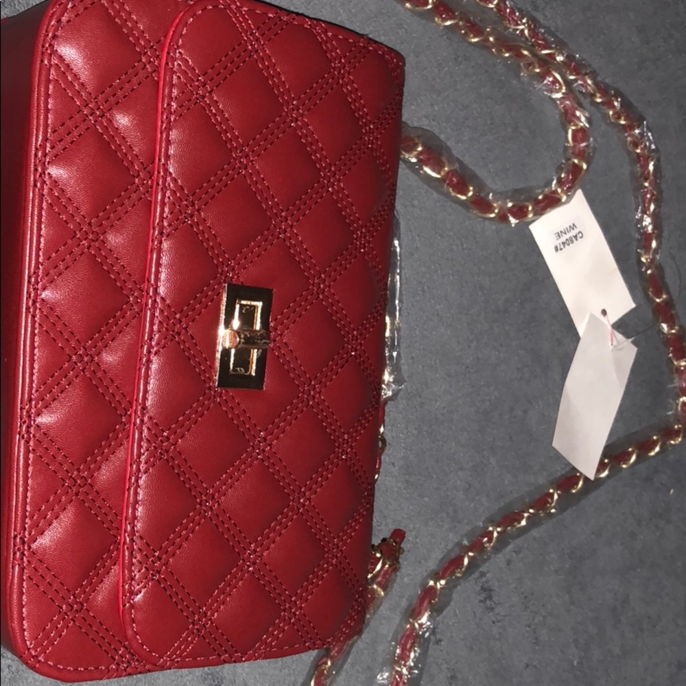 BRAND NEW RED HAND/OVER THE SHOULDER PURSE